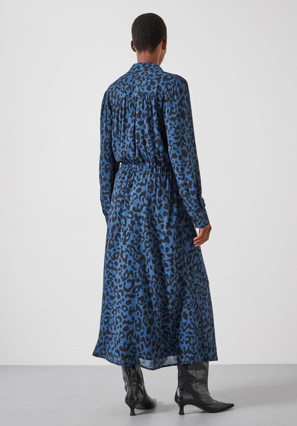 hush Jeans|Dresses|Rosey Leopard Midi Shirt Dress Navy and Black Leopard