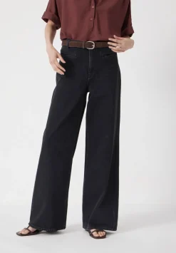 hush Jeans|Rowan Welt Pocket Flared Jeans Washed Black