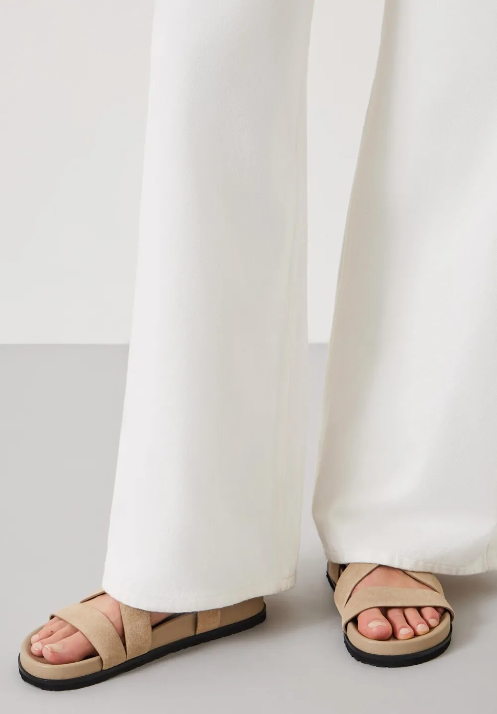 hush Sandals|Flats|Sadie Suede Footbed Sandal Taupe