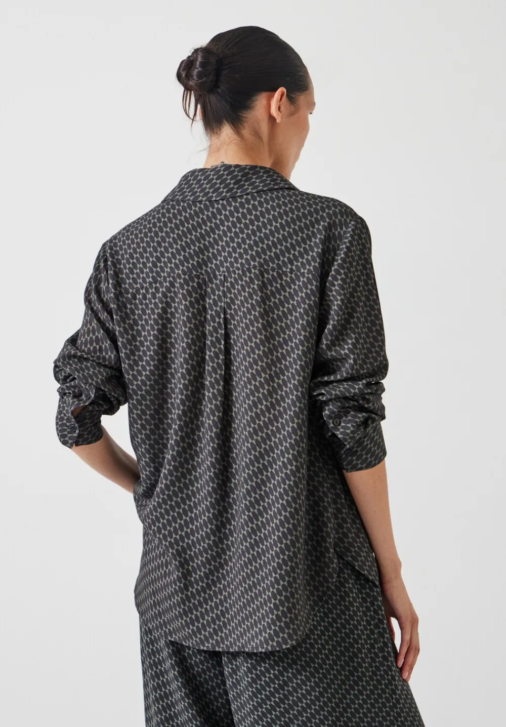 hush Shirts & Blouses|Sandra Printed Shirt Khaki Geometric Star Print