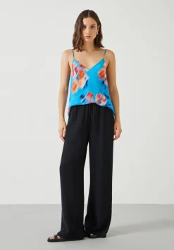 hush Tops & T-Shirts|Scarlett V-neck Cami Blurred Floral Blue