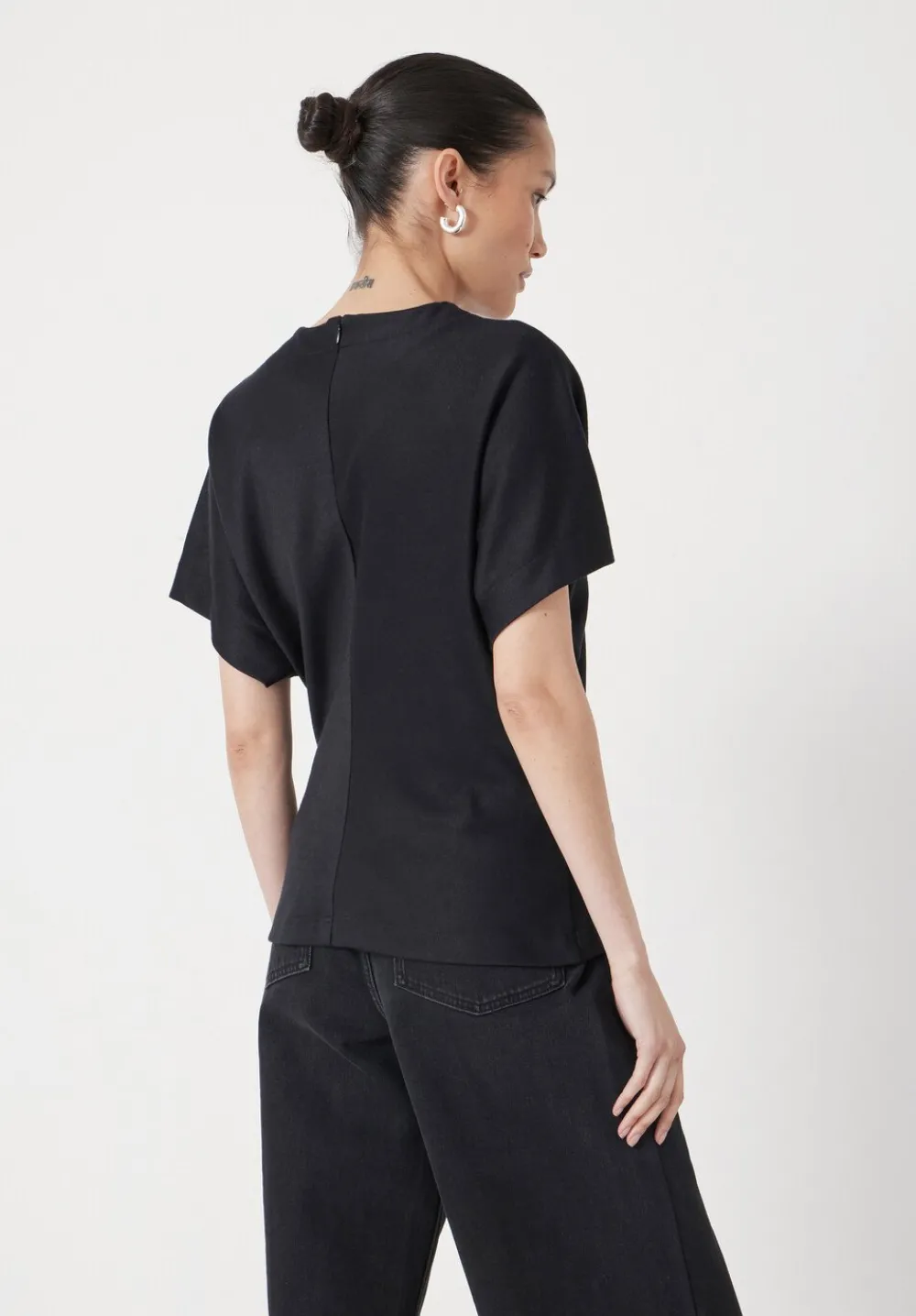 hush Tops & T-Shirts|Seam Detail Short Sleeve Top Black