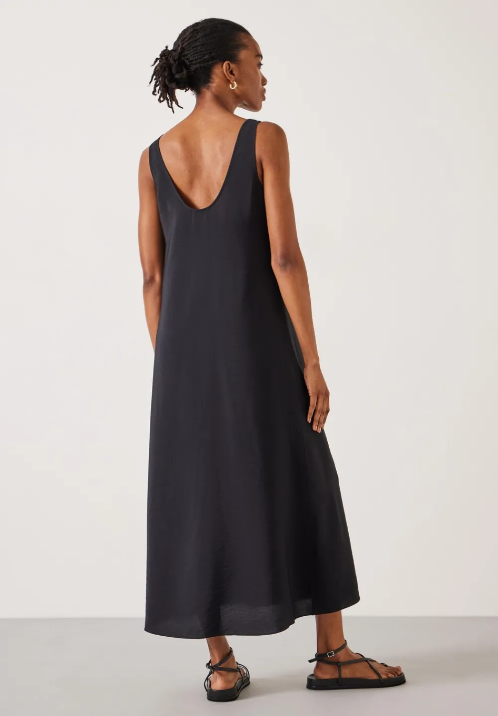 hush Dresses|Sophie Air Flow Scoop Neck Maxi Dress Black