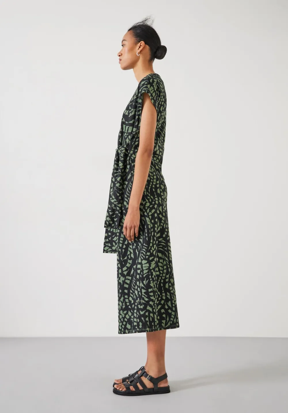 hush Dresses|Trinny Jersey Midi Dress Abstract Boho Charcoal