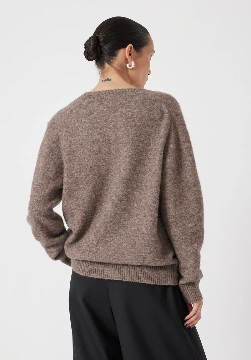 hush Jumpers & Cardigans|V Neck Wool Blend Jumper Walnut Brown