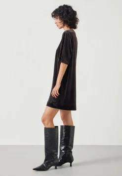 hush Dresses|Vicky Velvet Mini Dress Raisin Brown