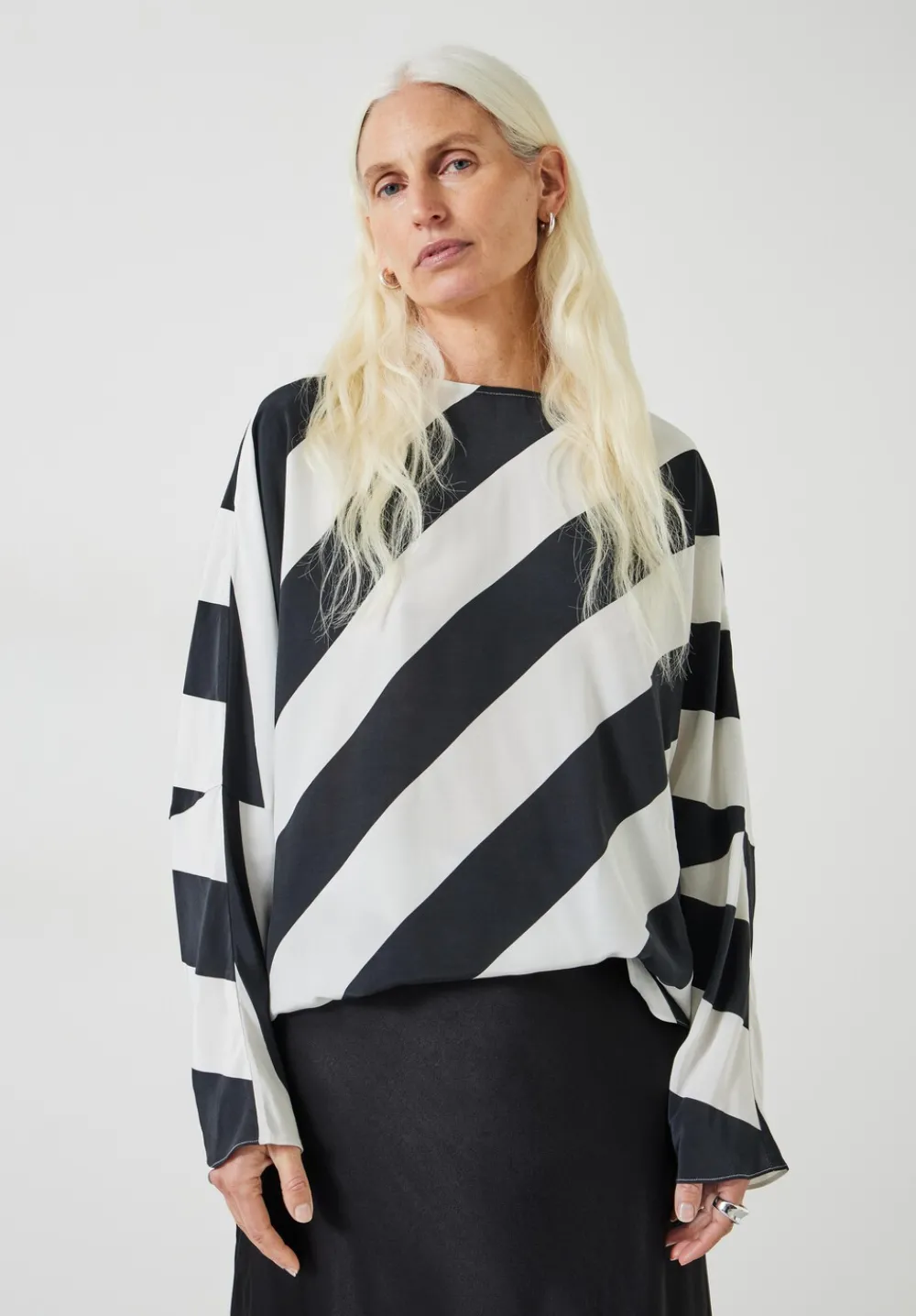 hush Tops & T-Shirts|Whitney Diagonal Oversized Stripe Top Stripe Navy