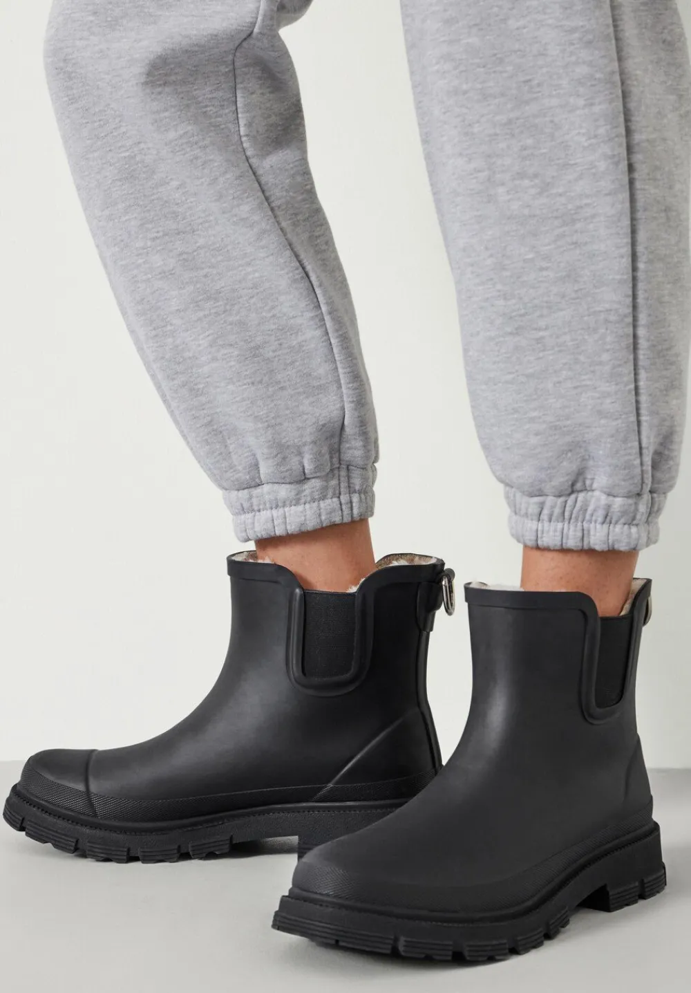 hush Boots|Willow Chelsea Wellington Boots Black