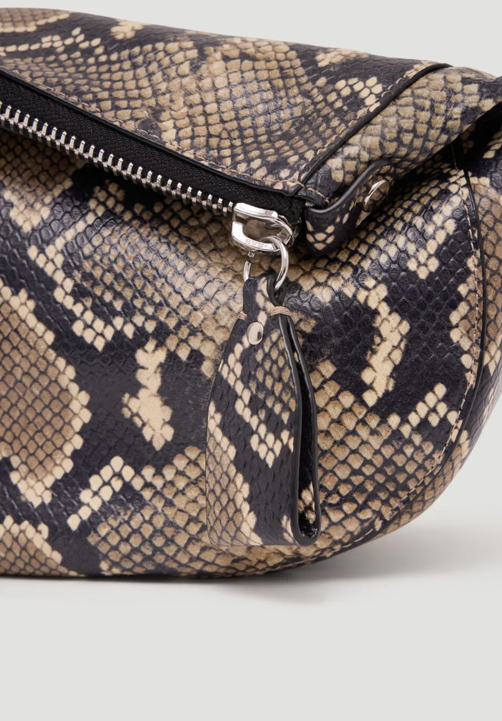 hush Bags|Zippy Crescent Leather Crossbody Bag Natural snake