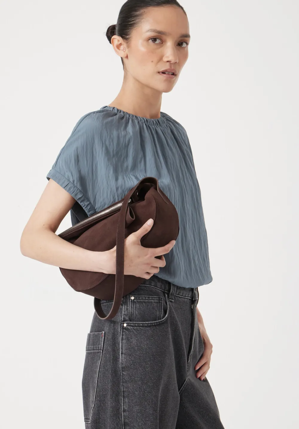 hush Bags|Zippy Crescent Leather Crossbody Bag Dark Brown