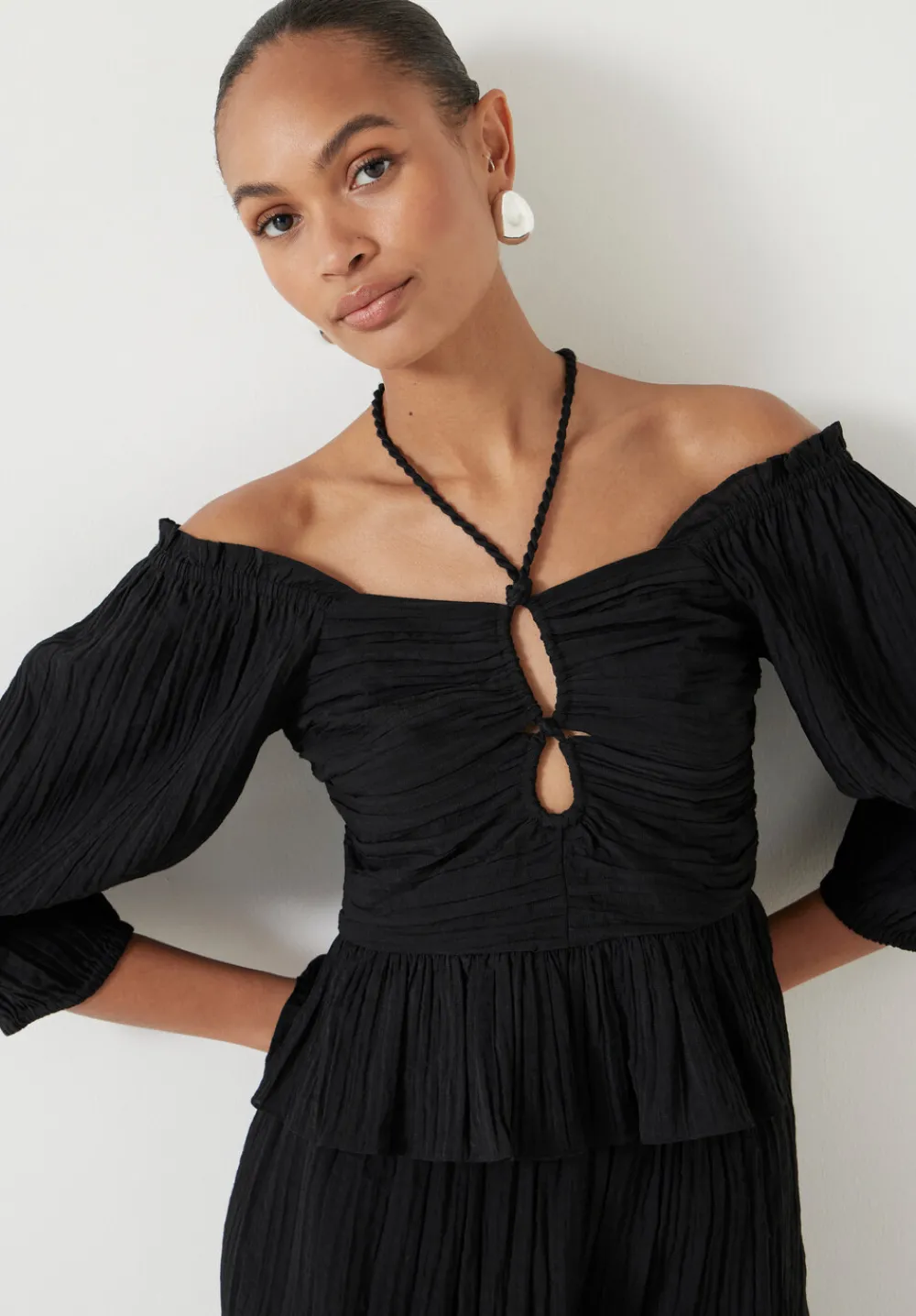hush Tops & T-Shirts|Zoe Crinkle Peplum Top Black