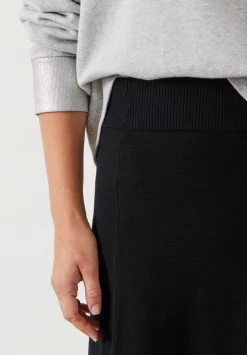 hush Skirts|Zola Volume Knitted Midi Skirt Black